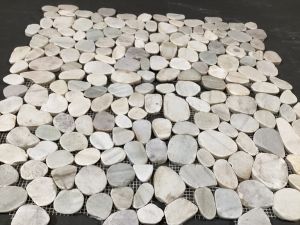 Illuminous flat Interlocking 12x12 Polished Pebbles